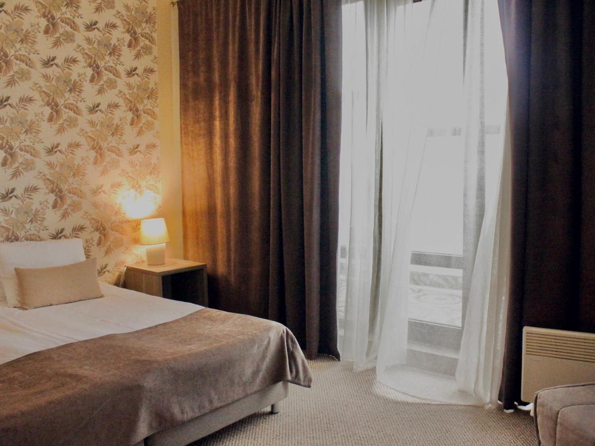 Boutique Hotel Amra Sukhumi Eksteriør bilde