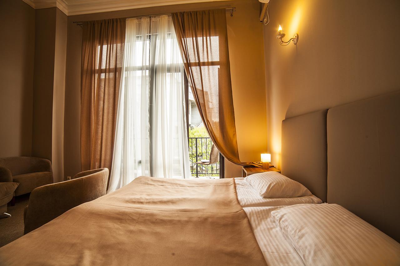 Boutique Hotel Amra Sukhumi Eksteriør bilde