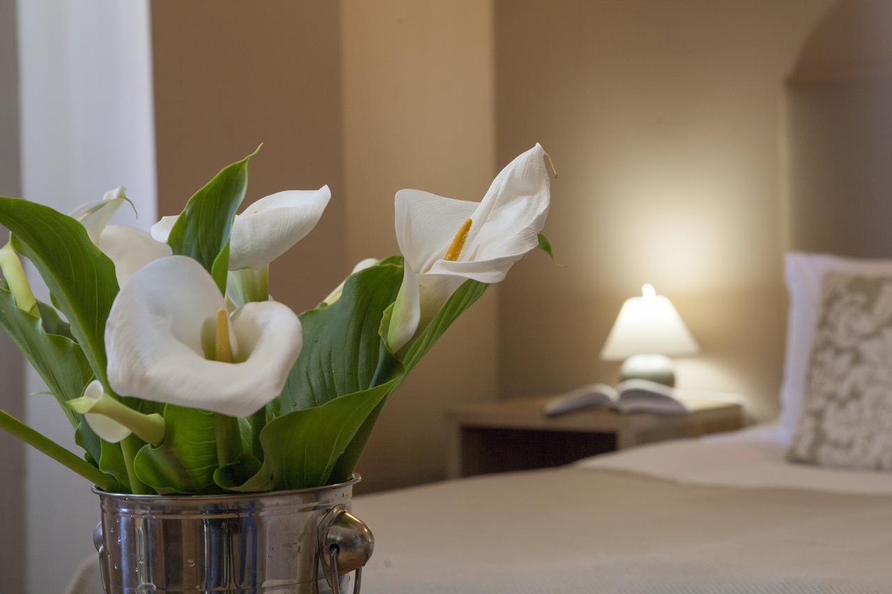 Boutique Hotel Amra Sukhumi Eksteriør bilde