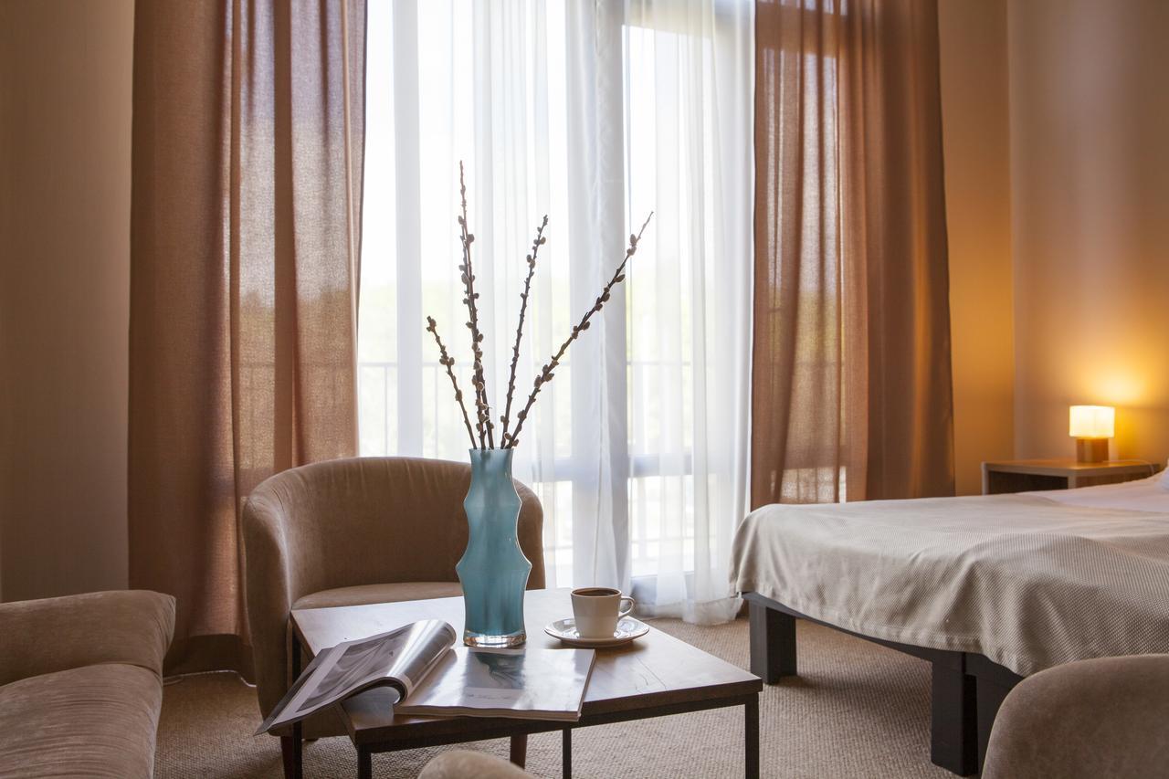 Boutique Hotel Amra Sukhumi Eksteriør bilde