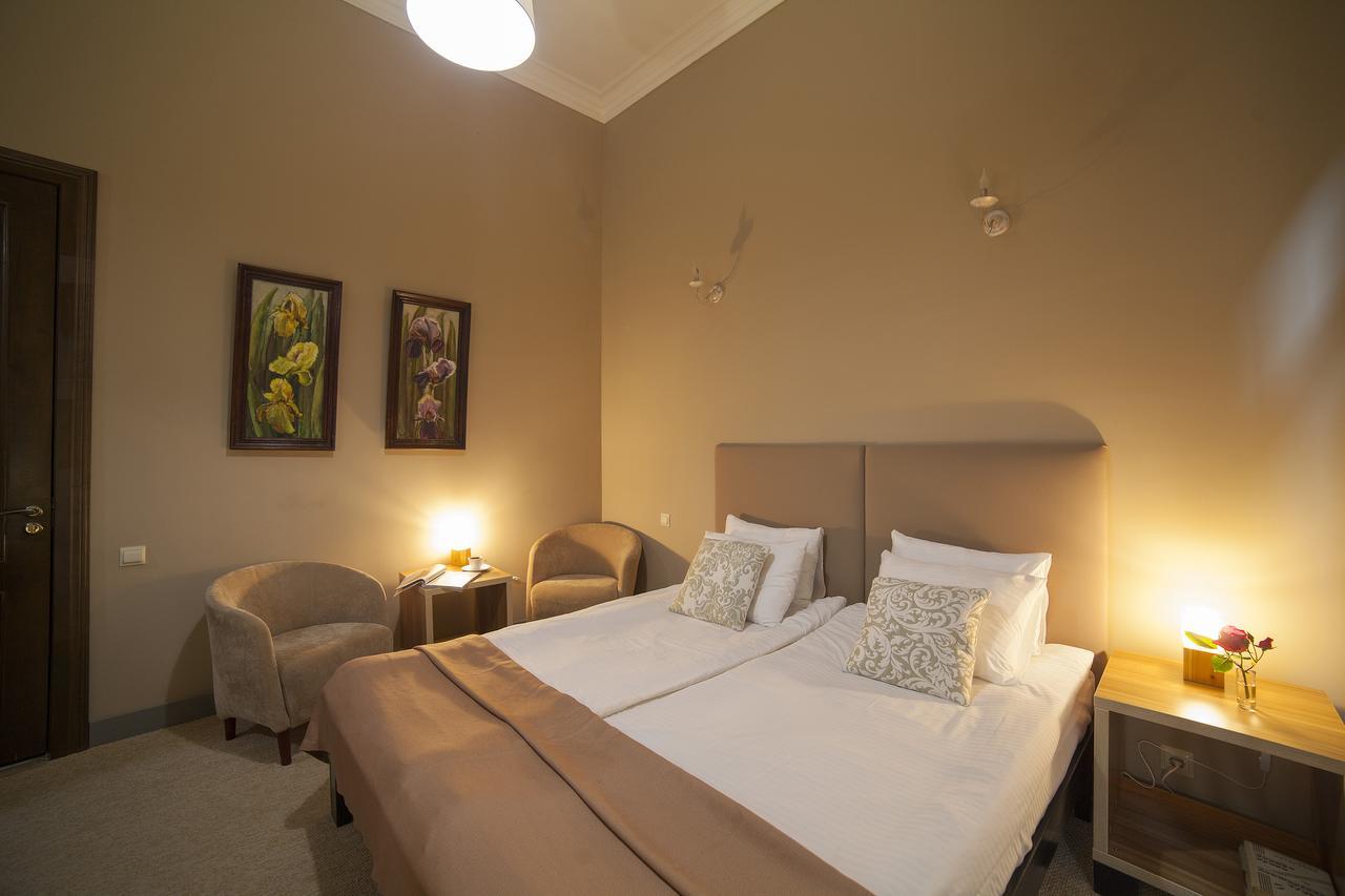 Boutique Hotel Amra Sukhumi Eksteriør bilde