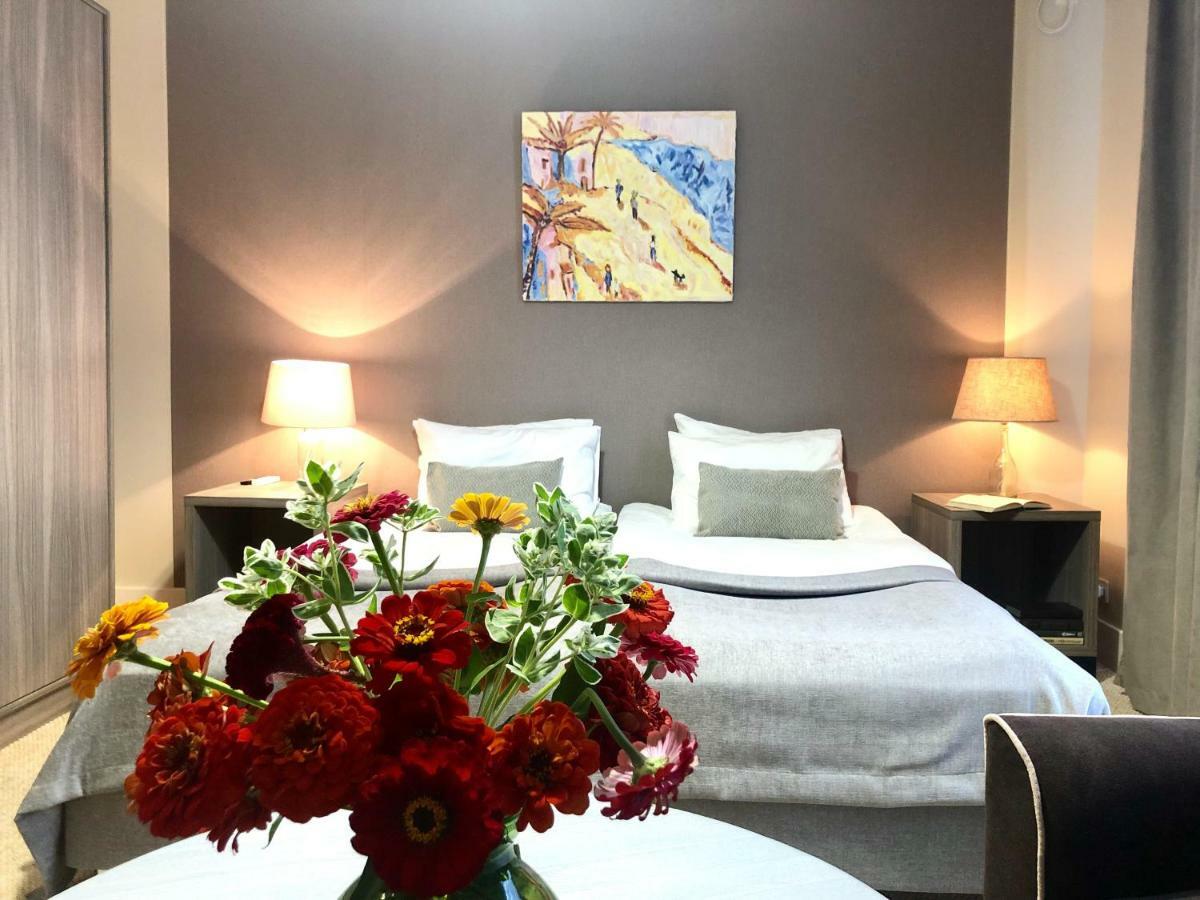Boutique Hotel Amra Sukhumi Eksteriør bilde