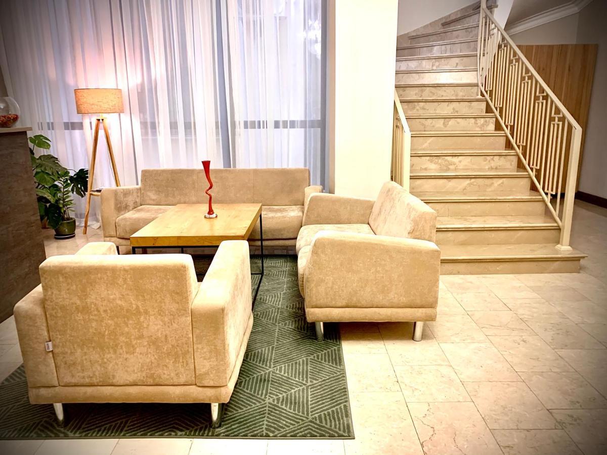 Boutique Hotel Amra Sukhumi Eksteriør bilde