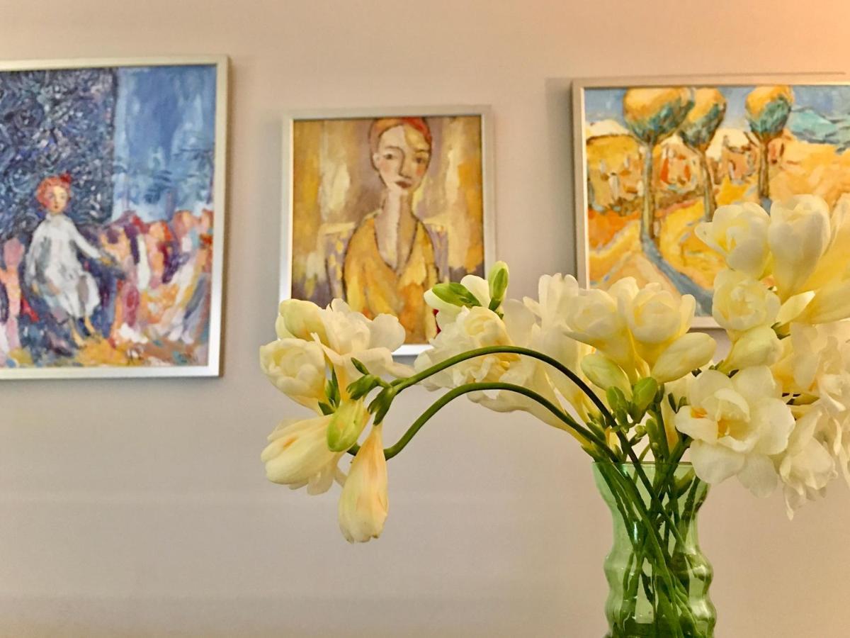 Boutique Hotel Amra Sukhumi Eksteriør bilde